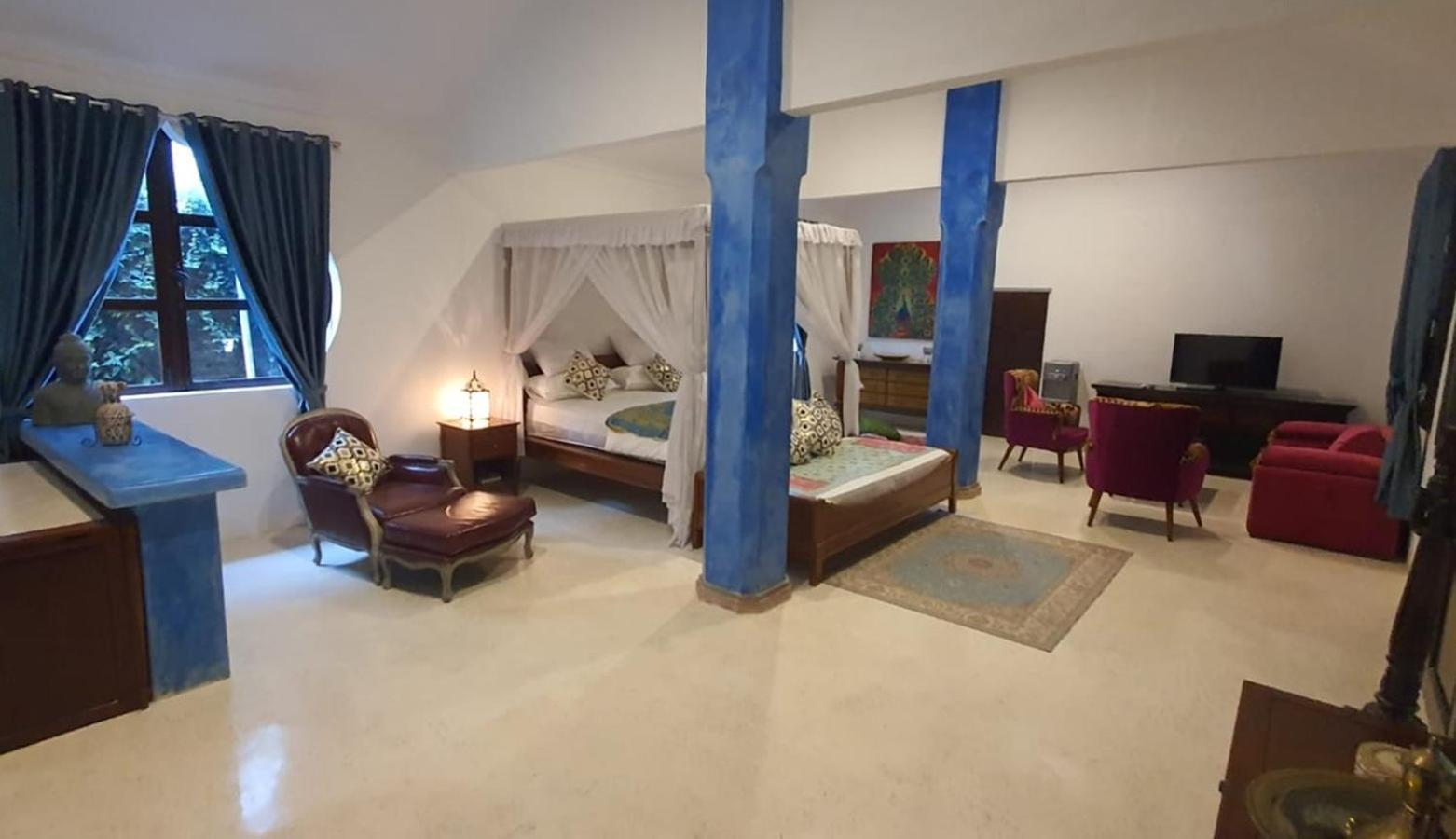 Blue Garden Boutique Hotel Jepara Exterior photo